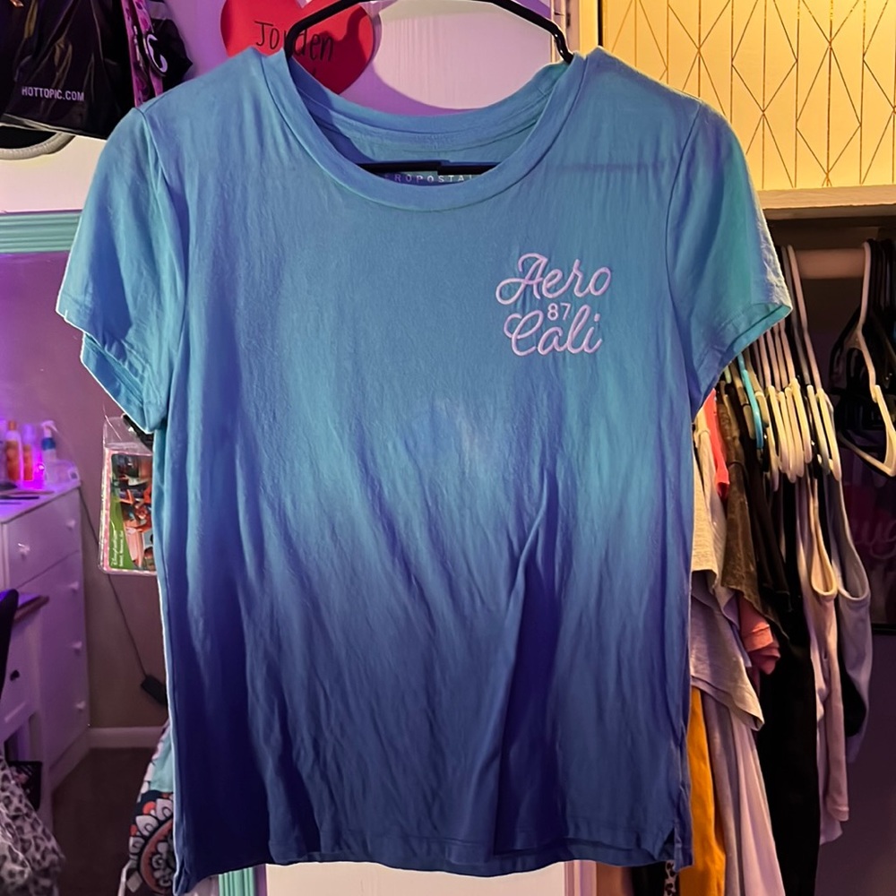 Blue ombre Aeropostale shirt size small. Never worn